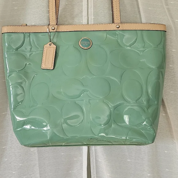 COACH Peyton Embossed Signature Patent Leather Satchel Carryall Tote - Picture 10 of 13